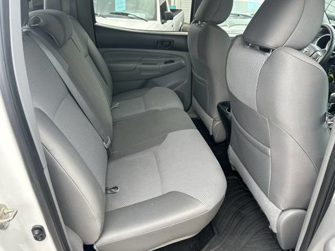 Used 2014 Toyota Tacoma 4x4 Double Cab image 15