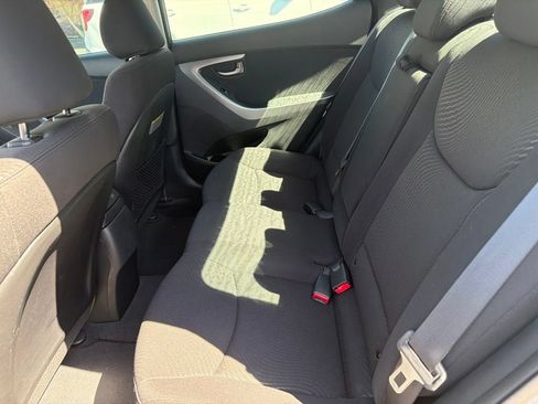 Used 2016 Hyundai Elantra Value Edition FWD image 18