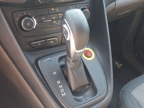 Used 2020 Ford Transit Connect XL image 15