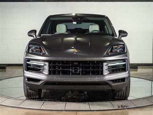 Certified 2026 Porsche Cayenne Coupe AWD/4WD image 6