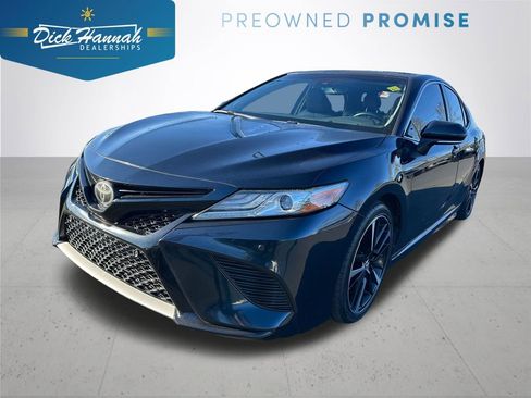 Used 2018 Toyota Camry XSE image 1