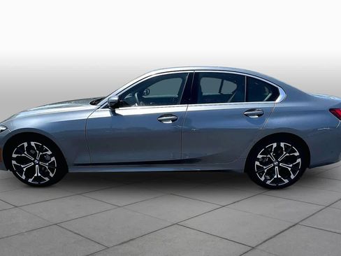 Certified 2025 BMW 330i Sedan RWD image 32