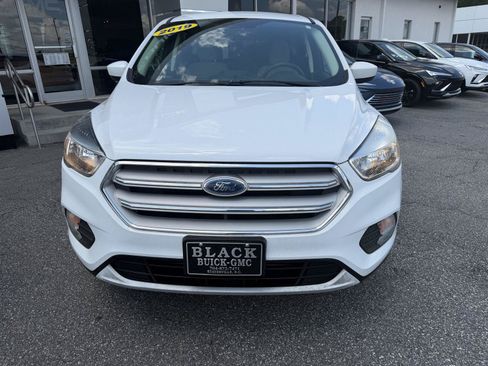 Used 2019 Ford Escape SE AWD/4WD image 2