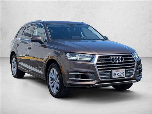 Used 2019 Audi Q7 2.0T Premium Plus w/ Premium Plus Package AWD/4WD image 3