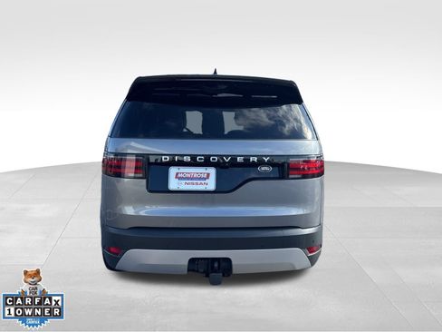 Used 2023 Land Rover Discovery S image 4