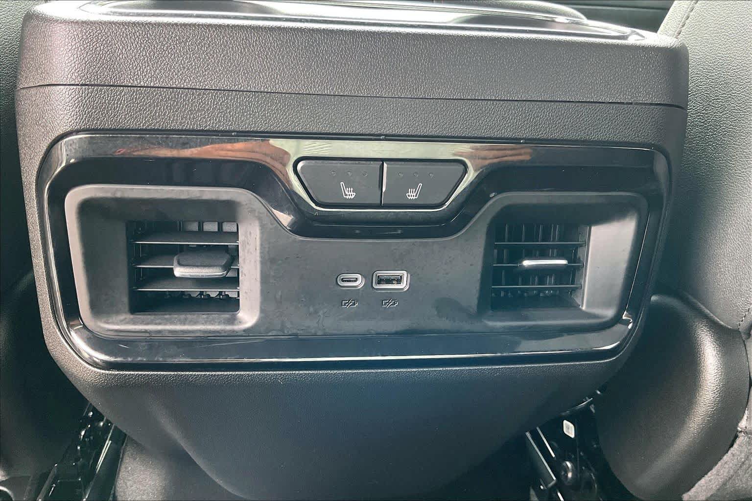 Used 2025 GMC Sierra 2500 AT4 AWD/4WD image 31