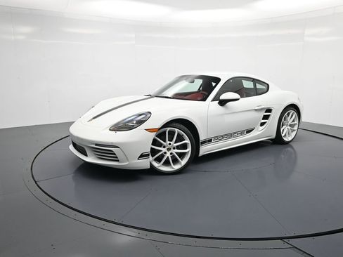 Certified 2025 Porsche 718 Cayman RWD image 28