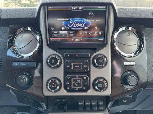Used 2014 Ford F350 Platinum w/ Platinum Package image 22