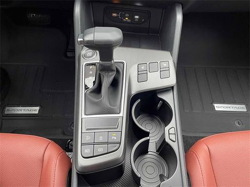 New 2026 Kia Sportage SX image 8
