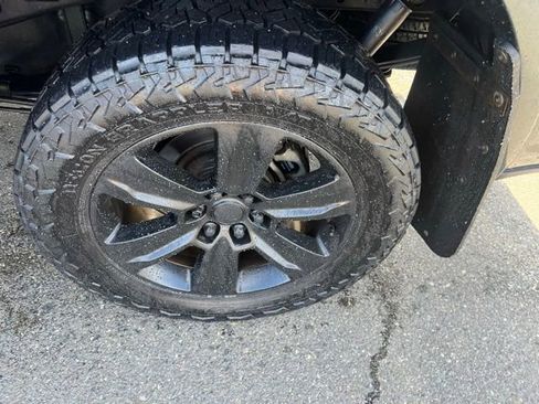 Used 2015 Ford F150 Platinum w/ Max Trailer Tow Package AWD/4WD image 22