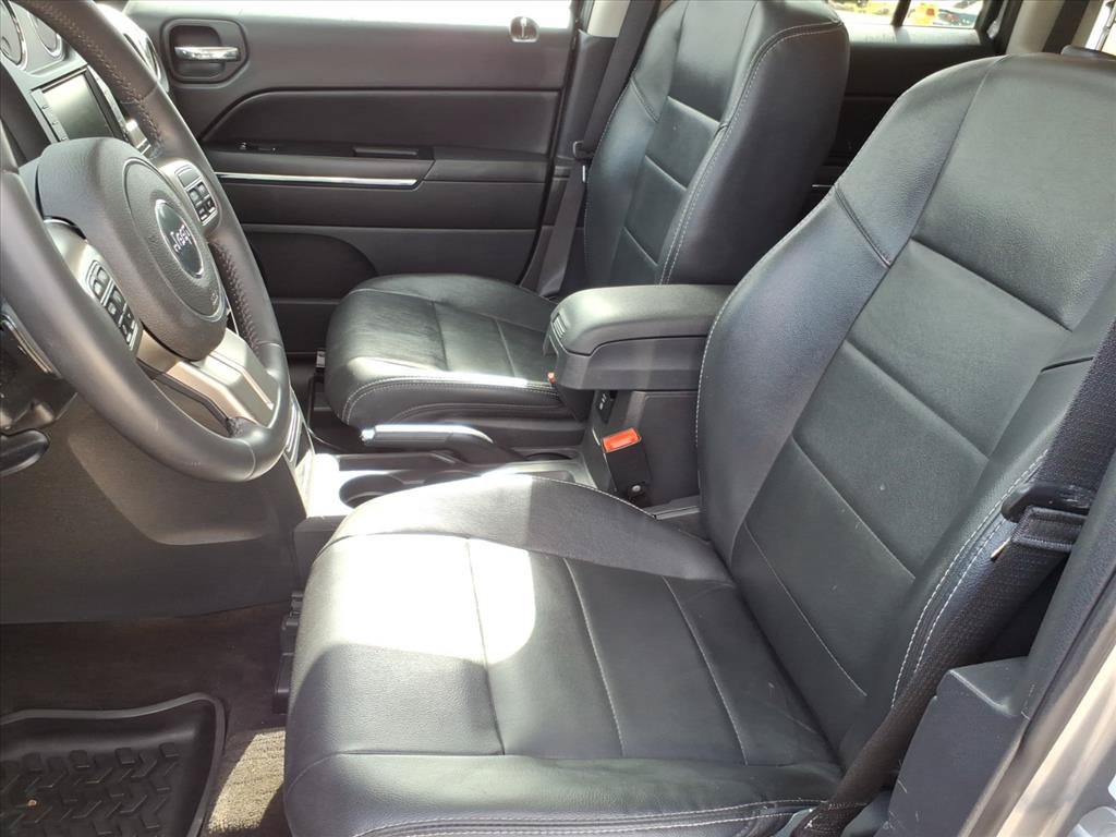 Used 2014 Jeep Patriot Limited w/ Sun/Sound Group AWD/4WD image 10