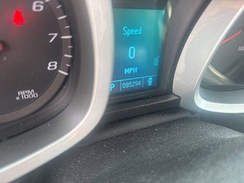 Used 2010 Chevrolet Equinox LT image 20