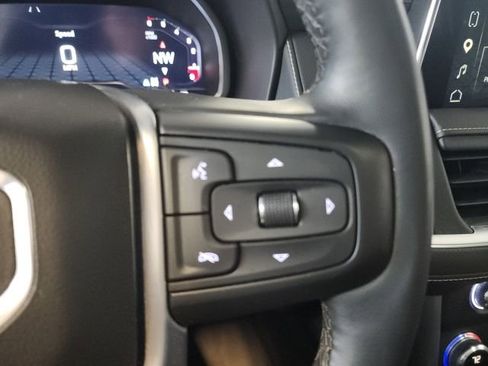 Used 2023 GMC Yukon SLT w/ SLT Premium Package AWD/4WD image 34
