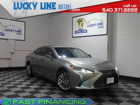 Used 2019 Lexus ES 300h w/ Accessory Package FWD image 1