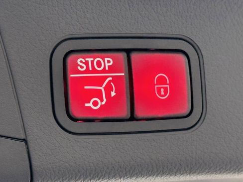 Certified 2025 Mercedes-Benz GLA 250 image 20