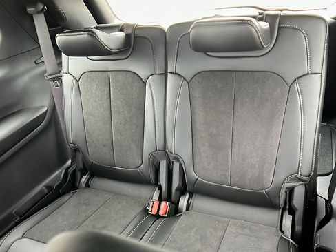 New 2025 Jeep Grand Cherokee L Altitude image 19