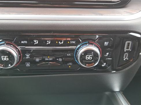 New 2026 GMC Sierra 2500 SLT w/ SLT Premium Package image 40