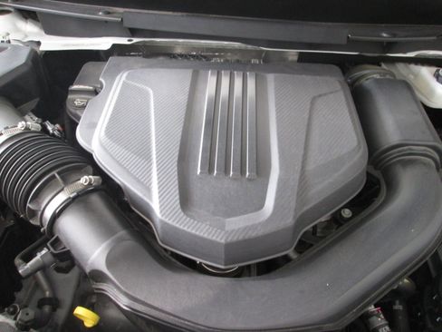 New 2025 GMC Acadia Elevation image 28