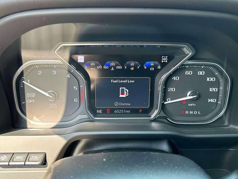 Used 2021 GMC Sierra 1500 AT4 w/ AT4 Premium Package AWD/4WD image 23