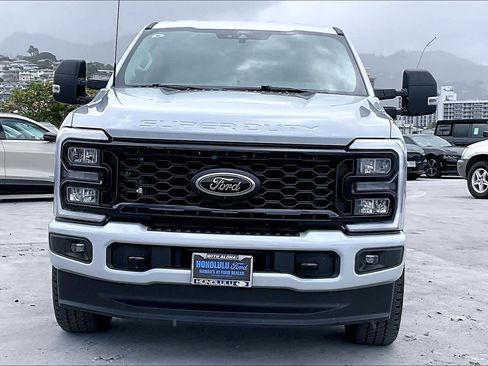 Used 2026 Ford F250 Lariat w/ Tremor Off-Road Package AWD/4WD image 6