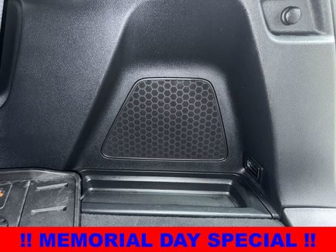 Used 2025 Honda Pilot TrailSport image 27