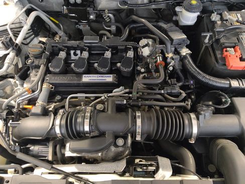 Used 2018 Honda Accord LX image 30