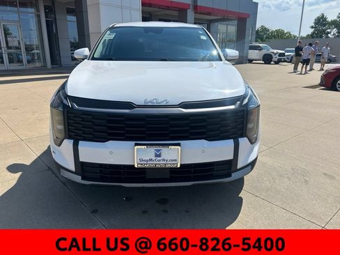 Used 2026 Kia Sportage LX FWD image 3