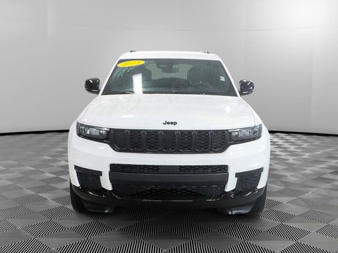 Used 2023 Jeep Grand Cherokee L Altitude image 9