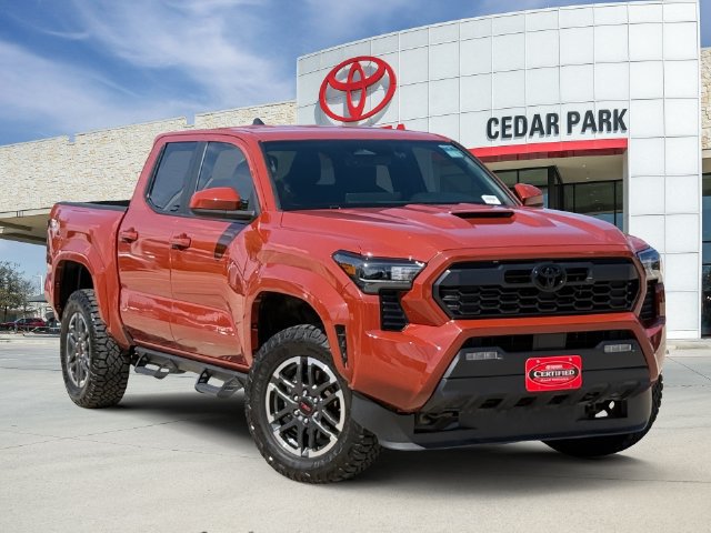 Used 2025 Toyota Tacoma TRD Sport AWD/4WD image 1