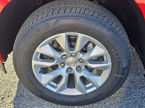 Used 2026 Chevrolet Silverado 1500 Custom RWD image 12