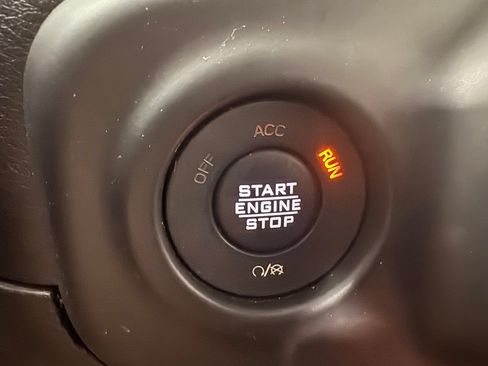 Used 2021 Jeep Wrangler Unlimited Sport AWD/4WD image 27