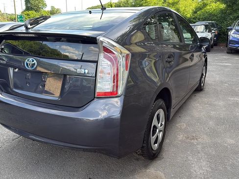 Used 2013 Toyota Prius Two FWD image 19
