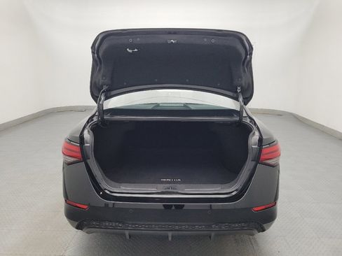 Used 2025 Nissan Sentra SV FWD image 29