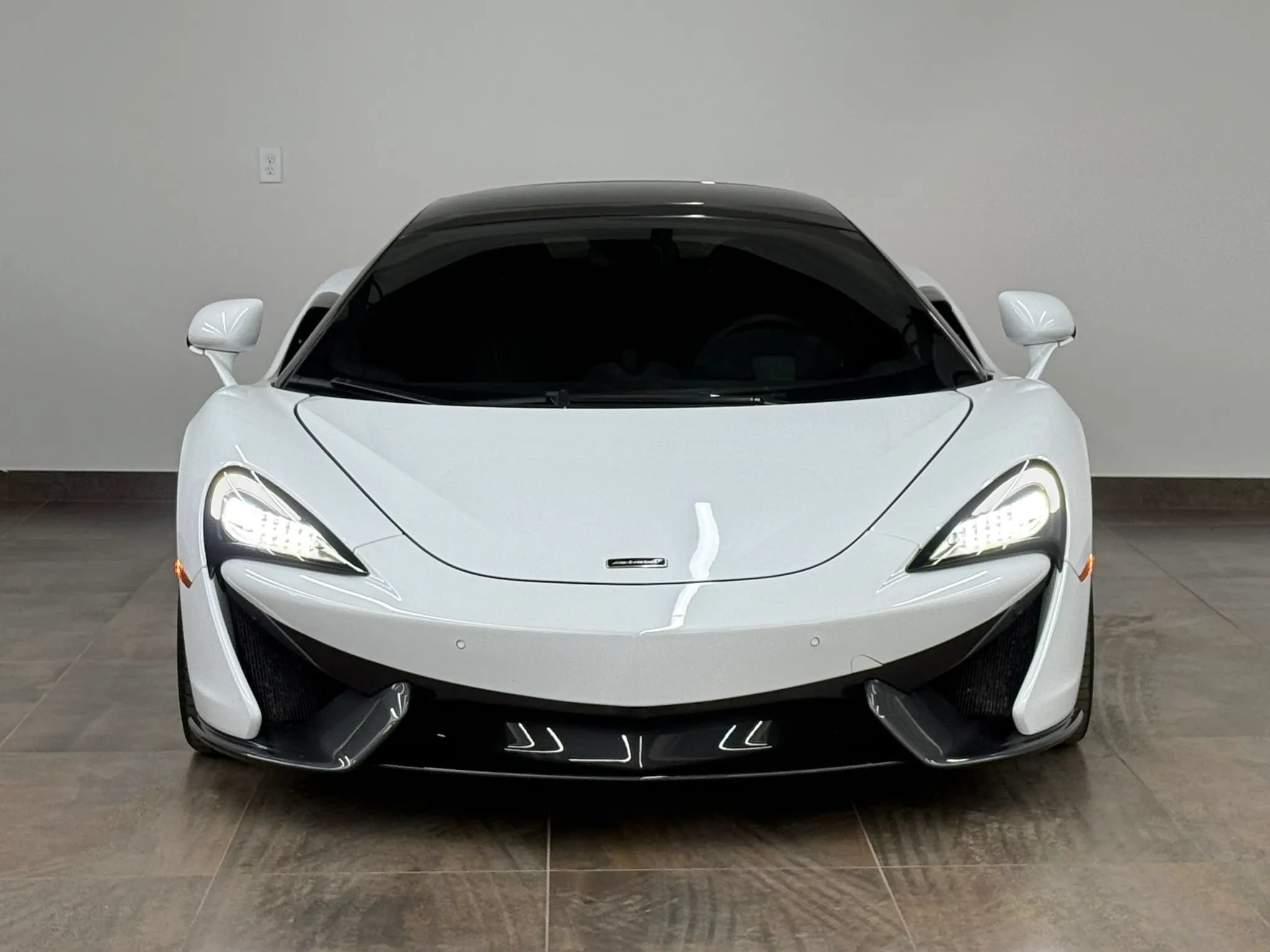 Used 2019 McLaren 570S Spider RWD image 15