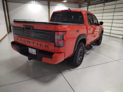 Used 2025 Nissan Frontier PRO-4X w/ Pro Convenience Package AWD/4WD image 13
