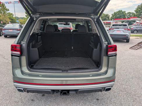 Used 2026 Volkswagen Atlas Peak Edition AWD/4WD image 15