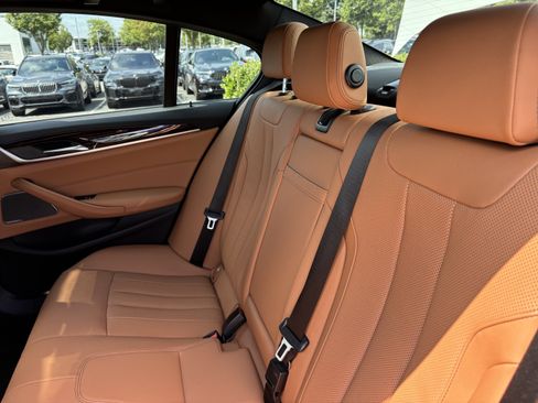 Used 2023 BMW 540i w/ M Sport Package RWD image 33