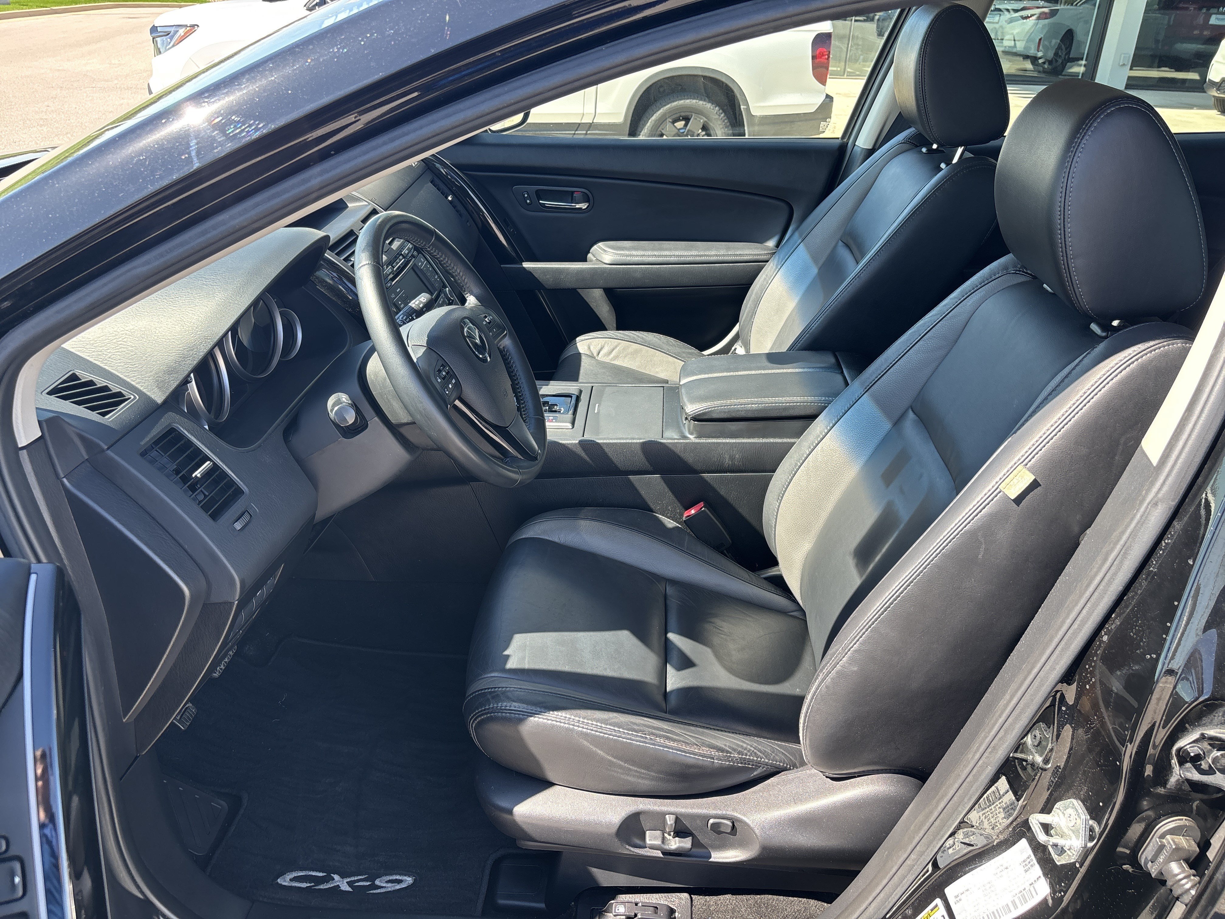 Used 2012 MAZDA CX-9 Touring w/ Moonroof & Bose Audio Pkg AWD/4WD image 10