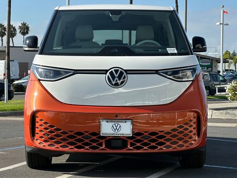 New 2025 Volkswagen ID. Buzz Pro S Plus image 3