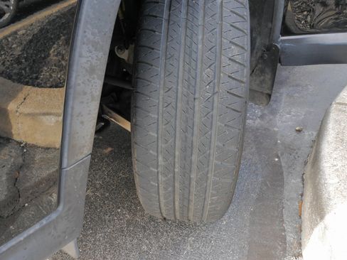 Used 2019 Jeep Cherokee Latitude w/ Cold Weather Group image 30