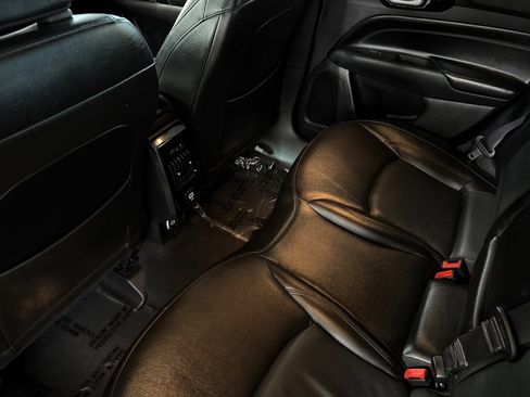 Used 2022 Jeep Compass Limited image 12