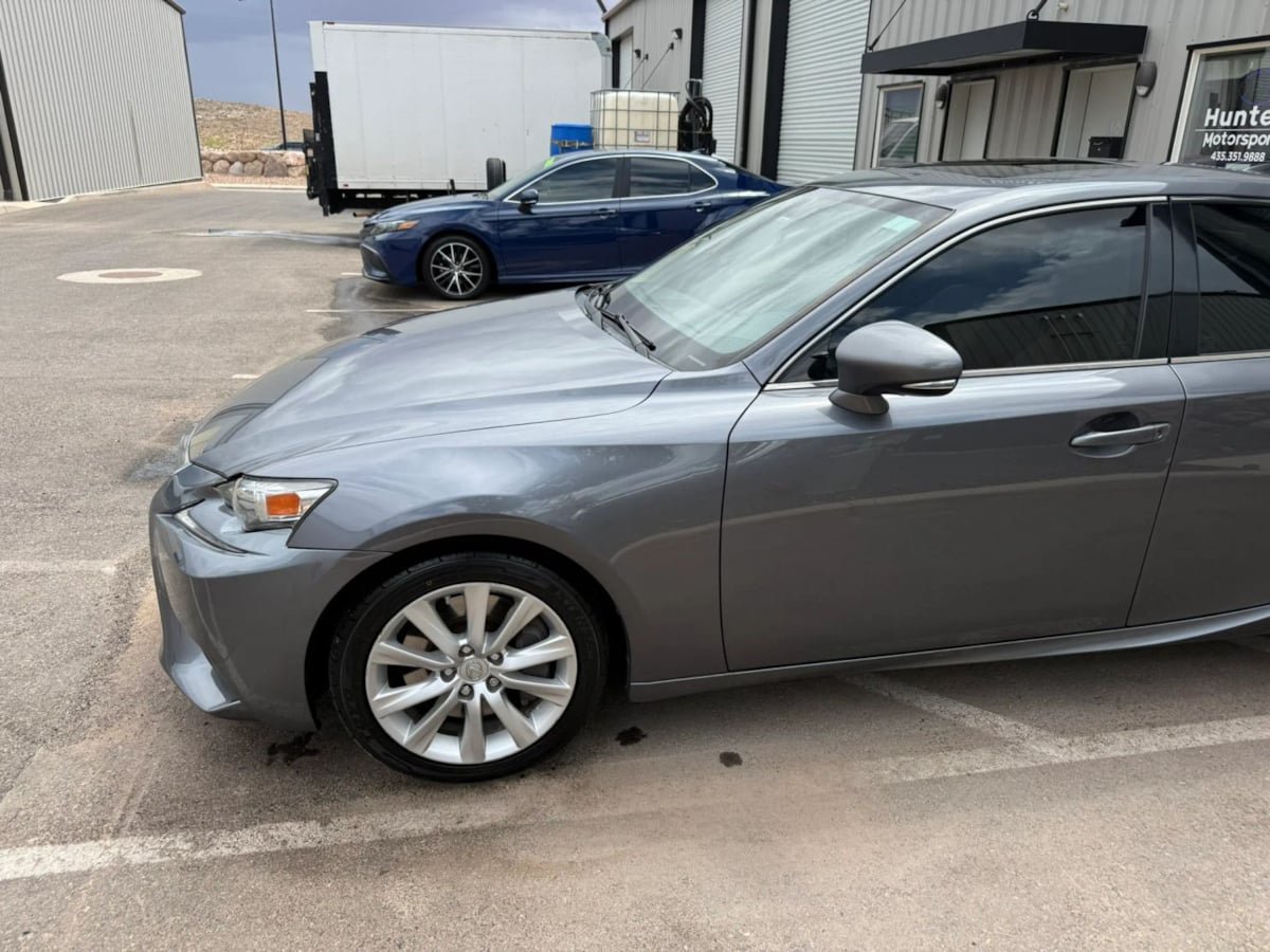 Used 2016 Lexus IS 200t RWD image 3