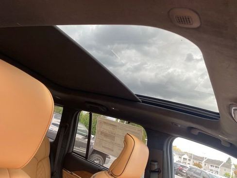 New 2025 Jeep Grand Cherokee Summit image 32