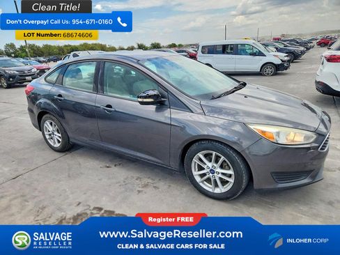 Used 2015 Ford Focus SE FWD image 5