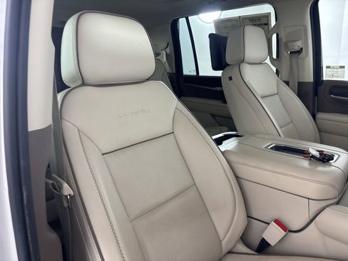 Used 2021 GMC Yukon XL Denali image 32