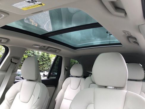 New 2025 Volvo XC90 B6 Plus w/ Protection Package Premier image 29