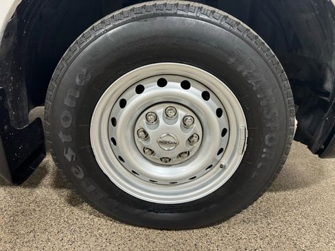 Used 2018 Nissan NV 3500 S image 65