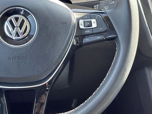 Used 2021 Volkswagen Tiguan SEL w/ 3-Row Tiguan MDO Package image 16