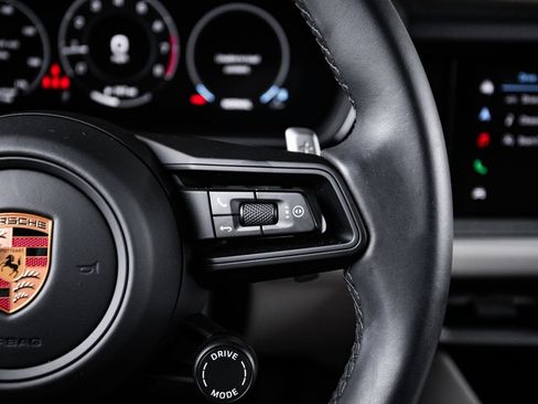 Certified 2026 Porsche Cayenne AWD/4WD image 16