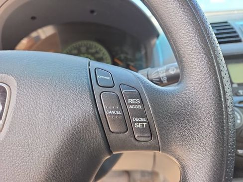 Used 2005 Honda Accord LX image 22